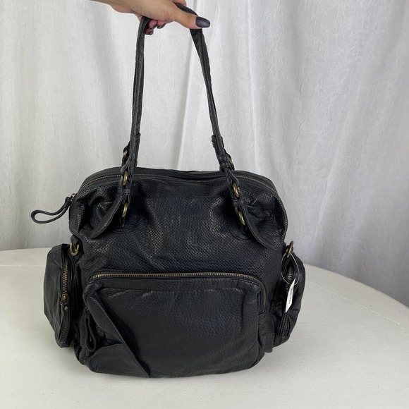 Forever 21 Handbags - NWT Large Black Faux Leather Handbag Shoulder Bag Pockets Detachable Strap